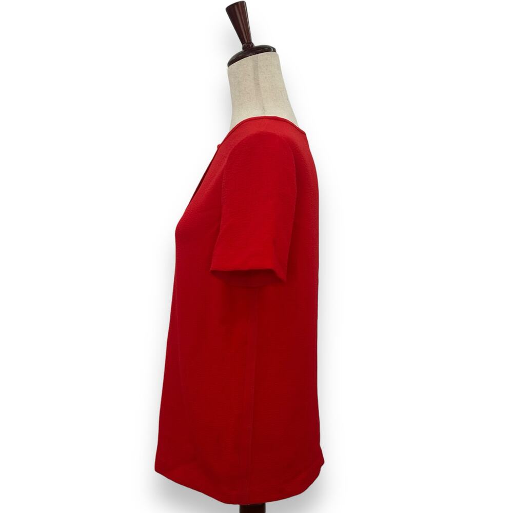 Tory Burch Red Crepe Keyhole Blouse Size 6 Short Sleeve Textured Office Work Top - Picture 6 of 12